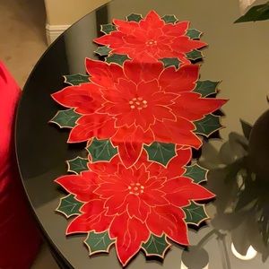 Christmas table runner decor